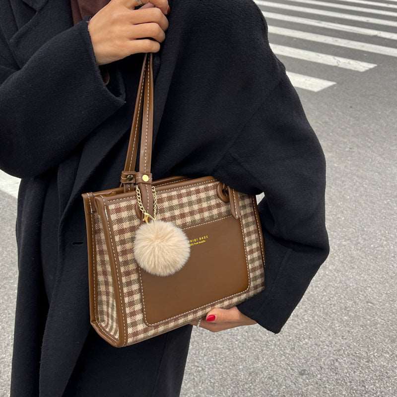 Chic houndstooth plaid pattern handbag for autumn winter perfect gift for christmas thanksgiving black friday halloween all holiday ocassions at acheckbox