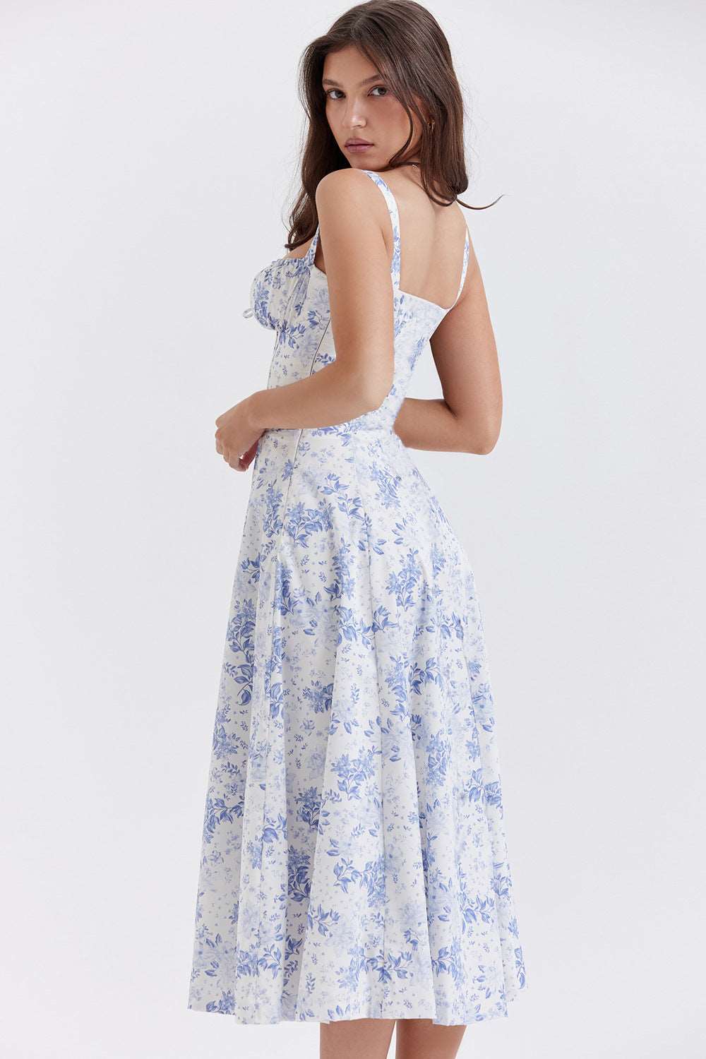 Polyester Crafted Middle-Waisted Dress for Impeccable Wear