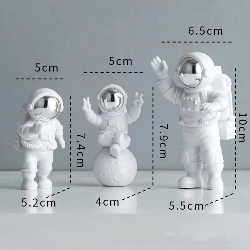 3 Piece Astronaut Figurines Decors A CheckBox