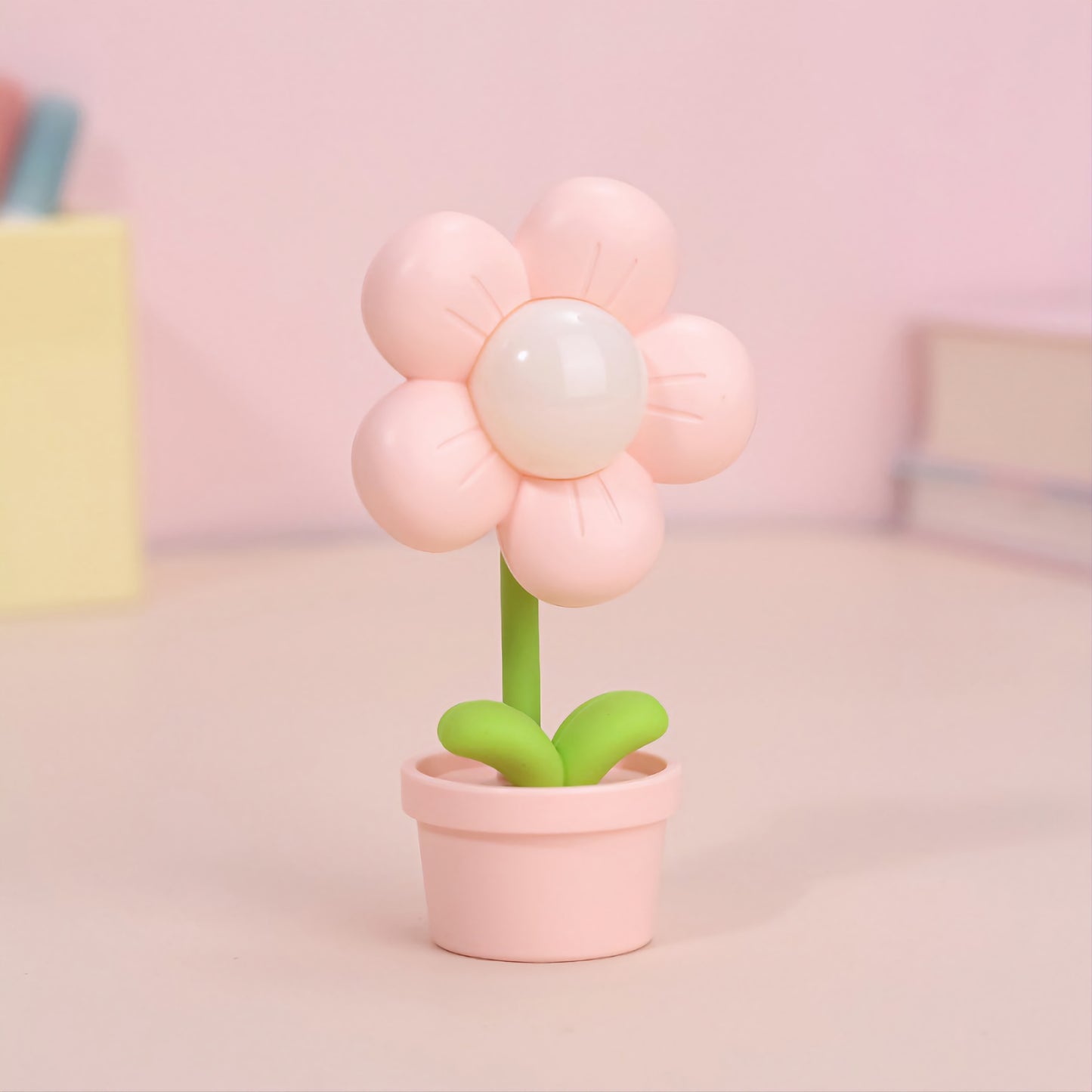 Sunflowers night light, mini flower-shaped night lamp, decorative lamp, cute room decor, kawaii desktop ornament, portable flower shaped night light, enchanting light www.acheckbox.com