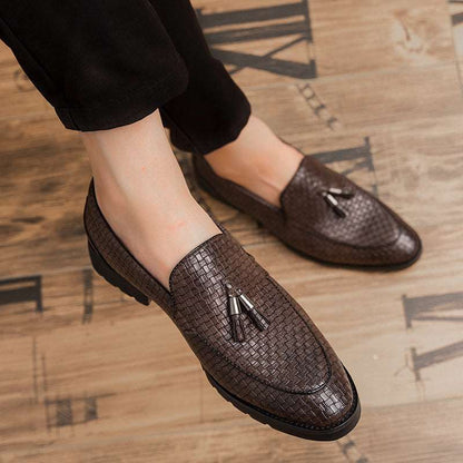 Elegant Men's Footwear Premium Leather with Comfortable Sole