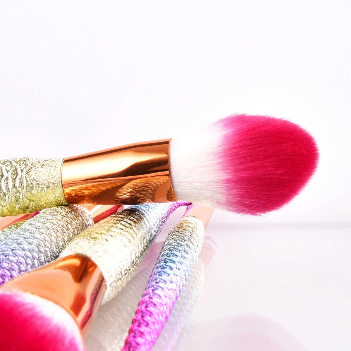 Mesmerizing Design Makeup Set Durable Makeup Brushes On-the-Go Touch-ups Brushes