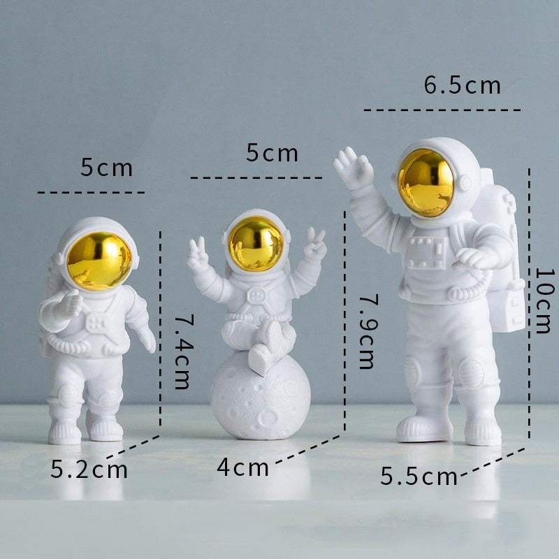 3 Piece Astronaut Figurines Decors